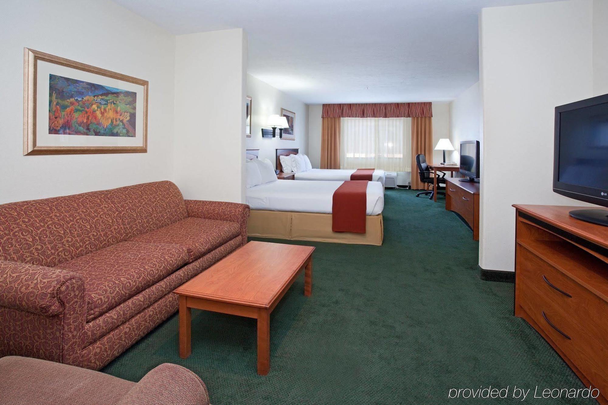 Holiday Inn Express & Suites Alamosa By Ihg Værelse billede